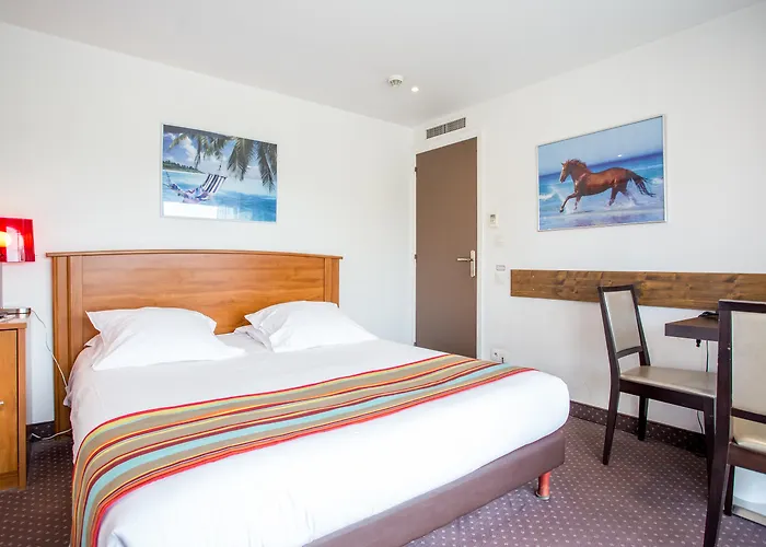 Cit\'Hotel Tiercé Beach Hotel