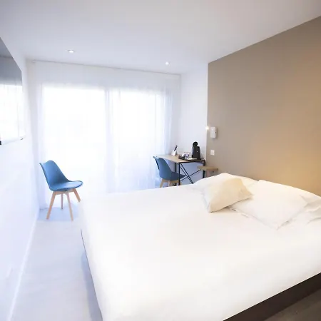 Cit'Hotel Tiercé Beach Hotel Cagnes-sur-Mer Extérieur photo