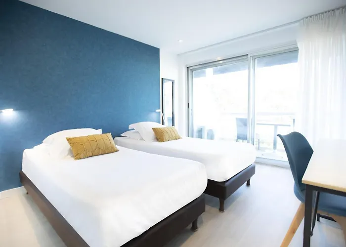 Cit\'Hotel Tiercé Beach Hotel