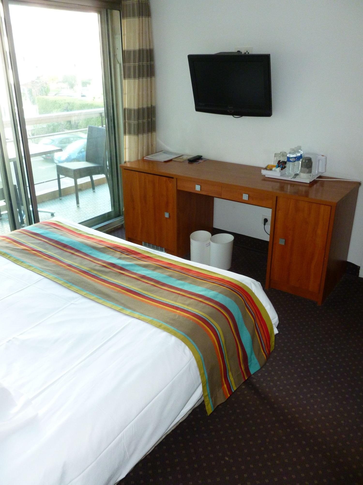 Hotel Cit'hotel Tiercé 3*